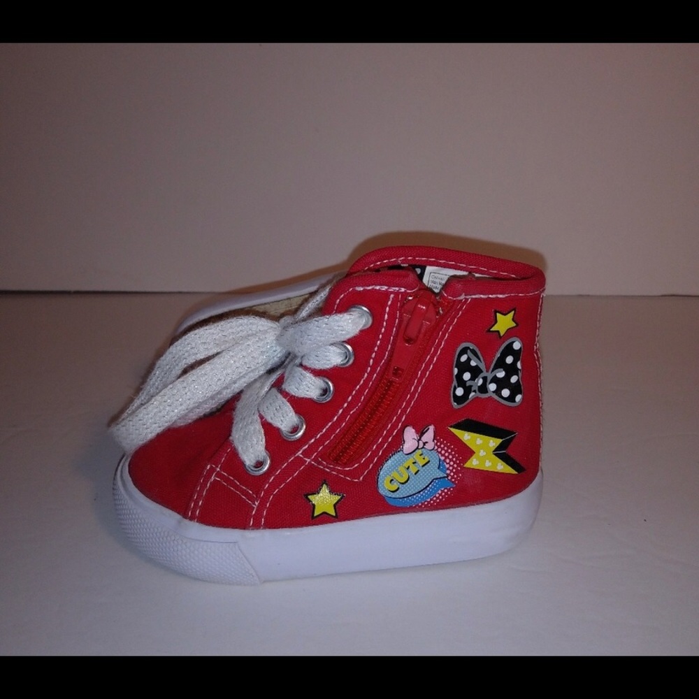 Disney Minnie Mouse Hi Top size 5 kids